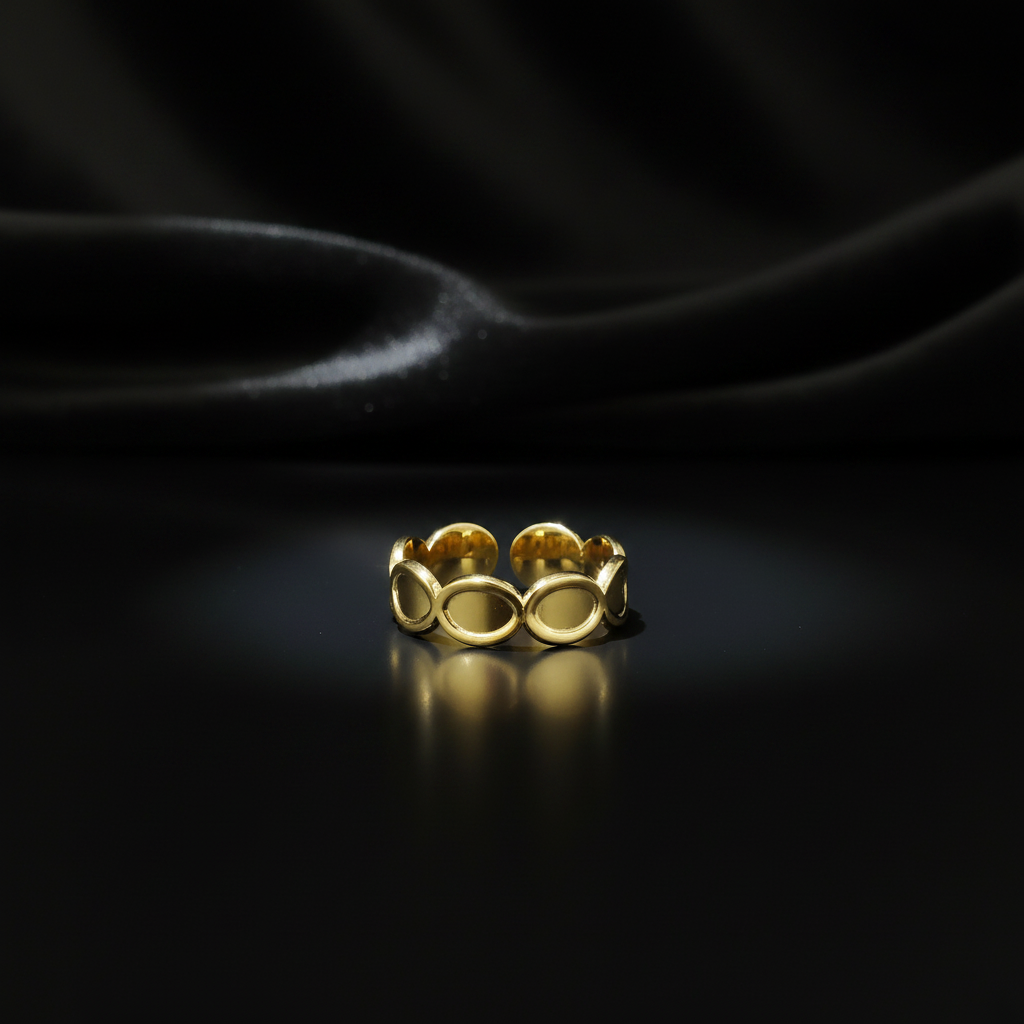 JEWELIXIRS Oval Link Ring