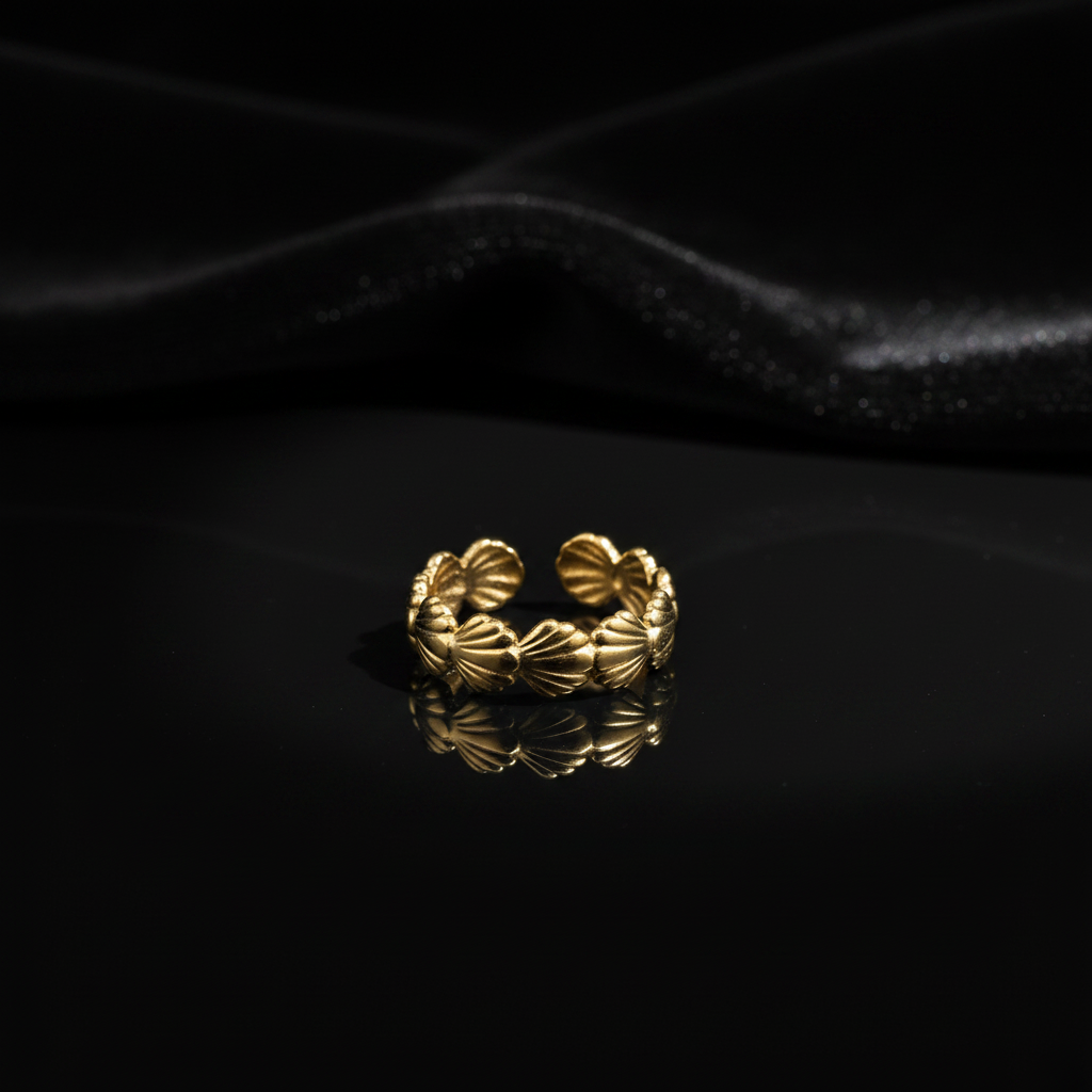 JEWELIXIRS Scallop Shell Ring