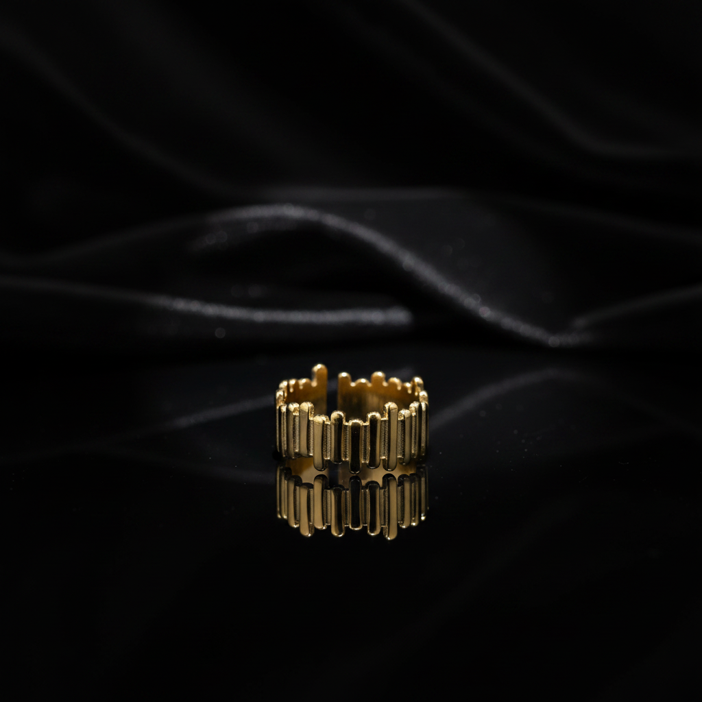 JEWELIXIRS Bar Segment Crown Ring