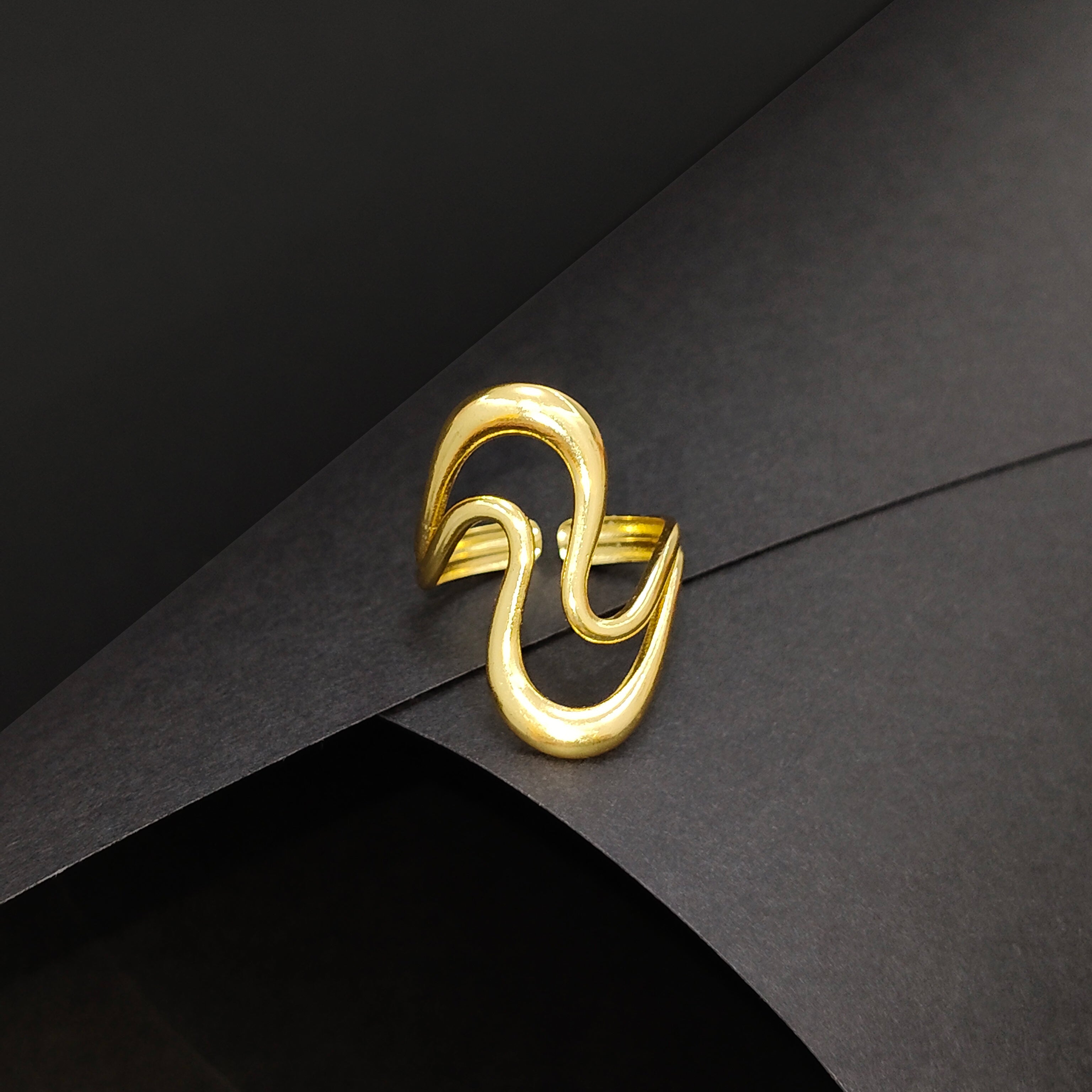 JEWELIXIRS Interlock Wave Open Ring