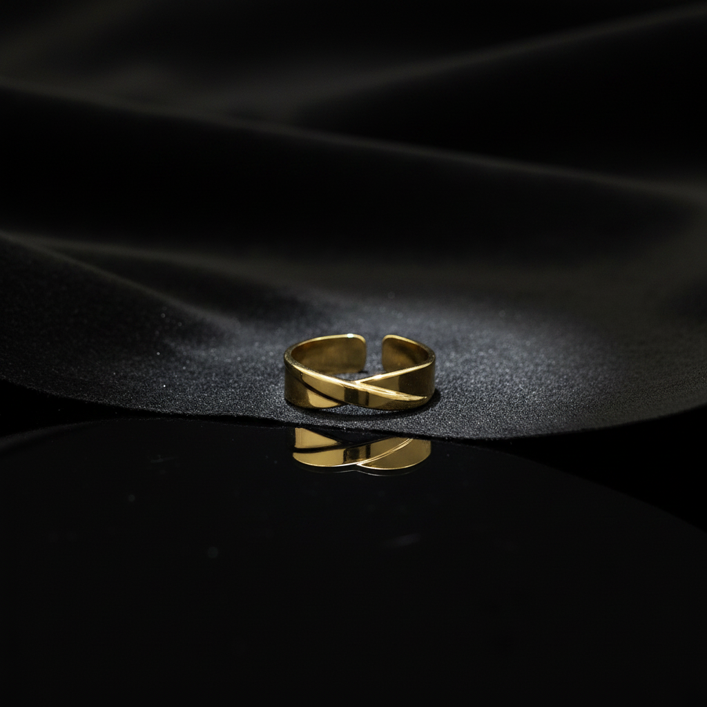 JEWELIXIRS Interlock Cross Ring Editorial