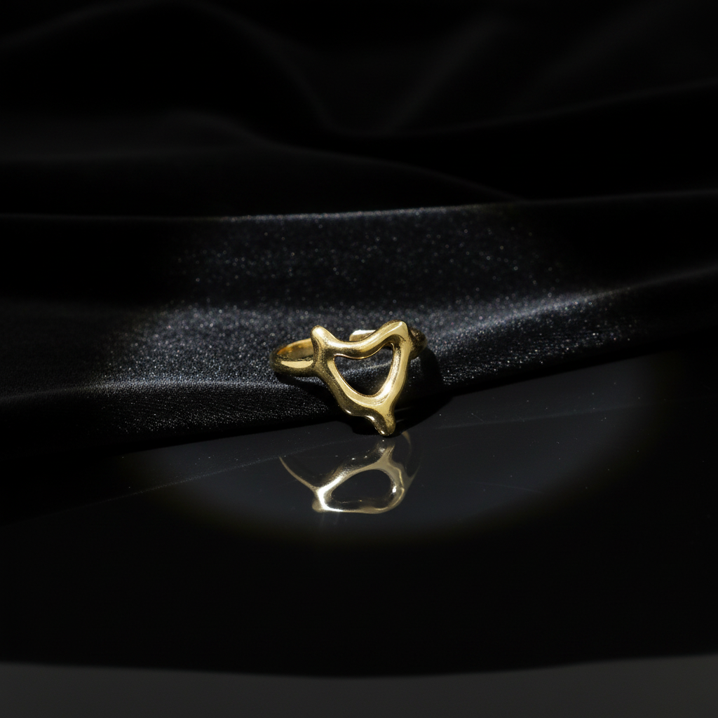 JEWELIXIRS Organic Heart Ring - Black Editorial